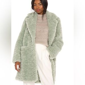 Revolve - Song of Style - brand new mint teddy coat